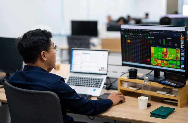 Chứng khoán 25-2: VN-Index có tiếp tục duy trì được đà tăng? - Ảnh 1.