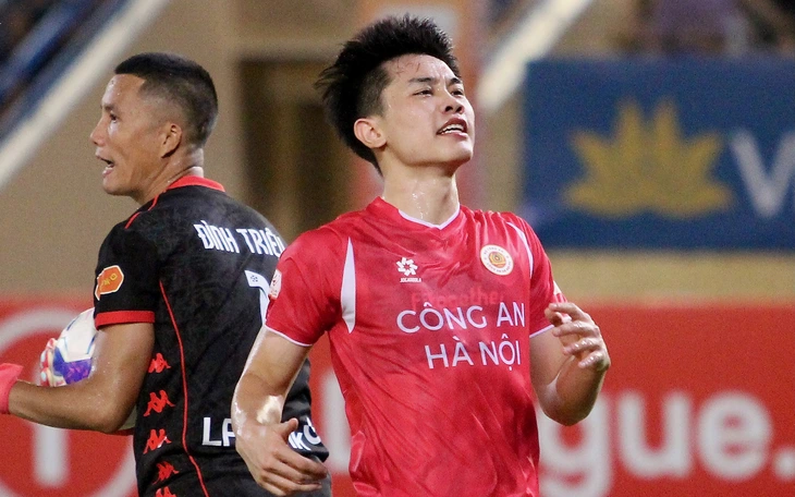 Ngược dòng thắng Myanmar, tuyển futsal nữ Việt Nam vào bán kết Giải futsal nữ Đông Nam Á 2026 - Ảnh 2.