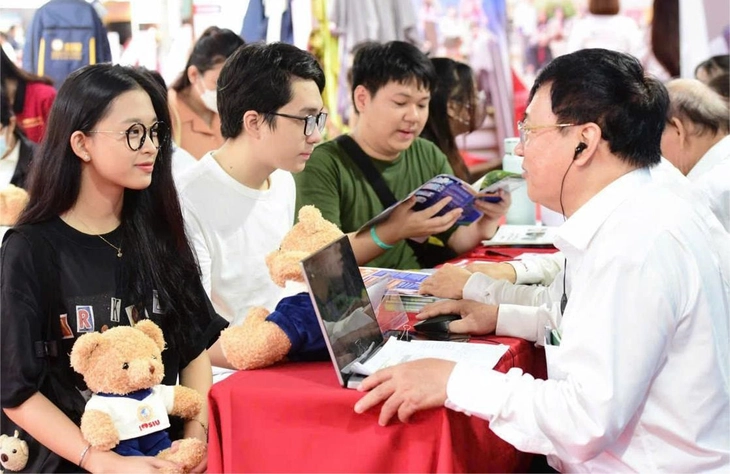 Đổi chiến lược ôn tập khi IELTS mất lợi thế - Ảnh 1. IELTS - Ảnh 1.