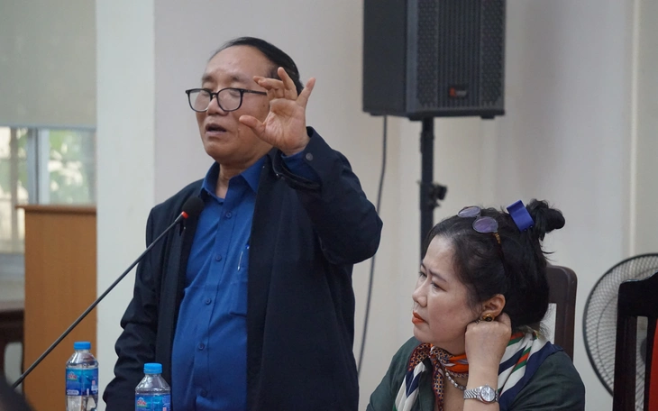 Phó chủ tịch UBND TP.HCM Trần Thị Diệu Thúy đánh trống khai mạc Ngày thơ Việt Nam tại TP.HCM - Ảnh 5.