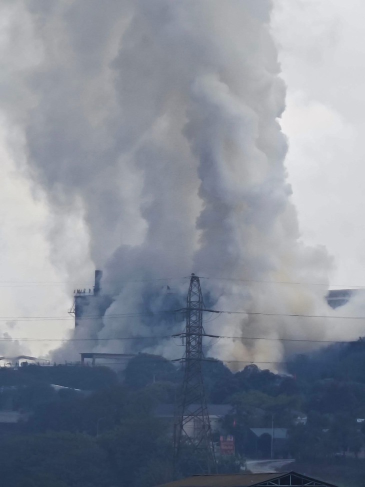 Bộ Nông nghiệp và Môi trường yêu cầu Lào Cai công khai kết quả xử lý vụ nổ nhà máy phốt pho - Ảnh 1.