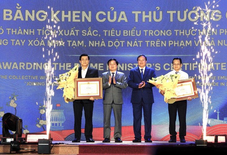 Tây Ninh tri ân doanh nghiệp, cá nhân đã chung tay hơn 537 tỉ đồng cho an sinh xã hội năm 2025 - Ảnh 2.