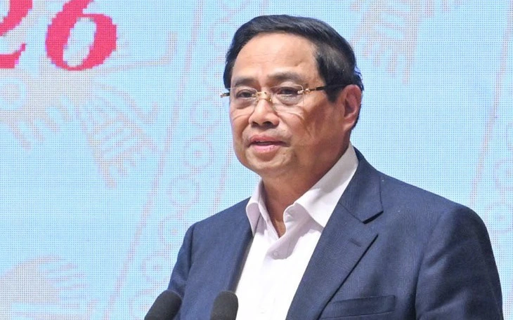 Thủ tướng: Xây dựng chính sách phát triển nhà cho người thu nhập trung bình, trên 20 triệu/tháng - Ảnh 2.