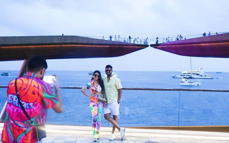 Đặc nhiệm du lịch - Ảnh 1.