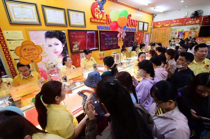 mua vàng - Ảnh 1.