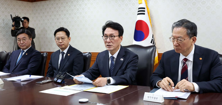 Hàn Quốc tuyên chiến tin giả trước bầu cử, cảnh báo AI thao túng lá phiếu - Ảnh 1. tin giả - Ảnh 1.