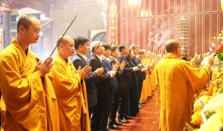 Yên Tử khai hội di sản, cầu bình an và thịnh vượng tới nhân dân - Ảnh 3.