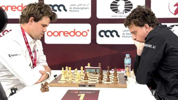 Netflix hé lộ góc khuất vụ kiện chấn động làng cờ vua giữa Carlsen và Hans Niemann - Ảnh 1.