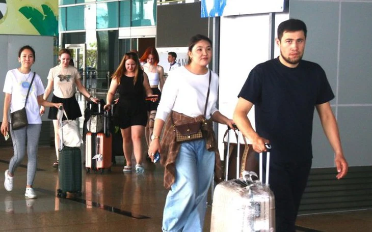 Vụ tô phở 346.000 đồng ở sân bay Cam Ranh: Hé lộ doanh nghiệp vốn 1.000 tỉ phía sau - Ảnh 5.