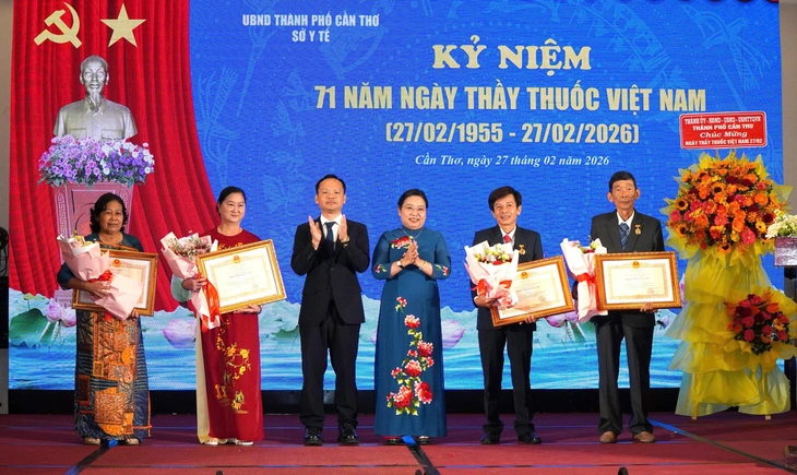 Cần Thơ đẩy mạnh đầu tư y tế năm 2026, tái khởi động Bệnh viện Ung bướu 500 giường - Ảnh 1.