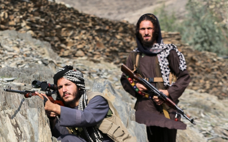 Máy bay Pakistan rơi ở Afghanistan, phi công bị bắt sống - Ảnh 2.