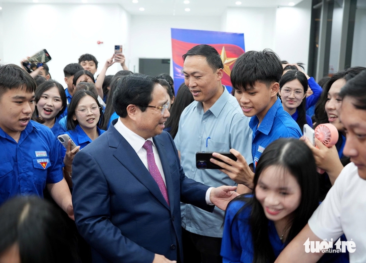 Thủ tướng - Ảnh 6.