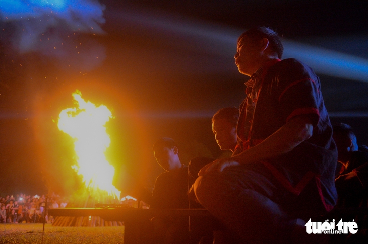 Bí ẩn lễ hội nhảy lửa của người Pà Thẻn  - Ảnh 2.