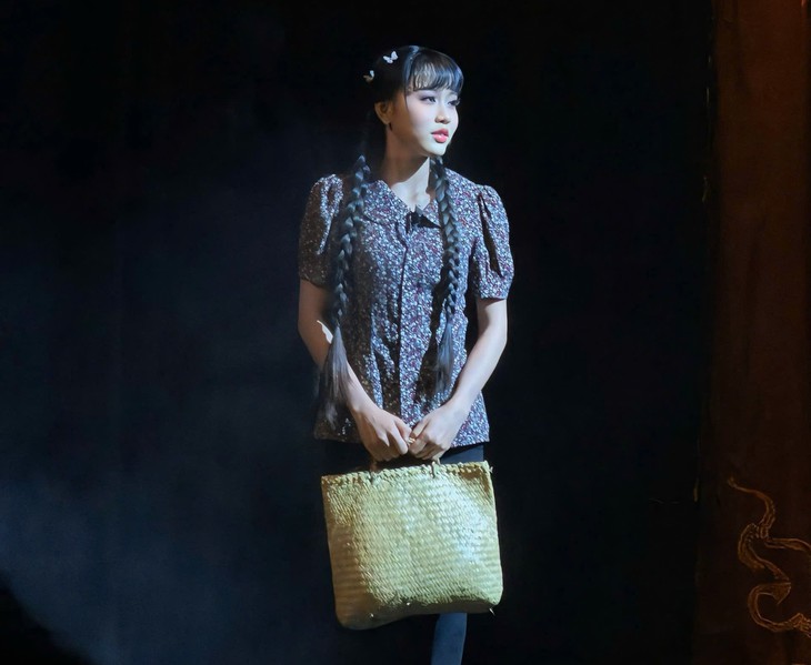 Bông lúa vàng Biện Thuy cấp tốc thay vai trong kịch Tết Gánh hát về khuya - Ảnh 1. Biện Thuy - Ảnh 1.