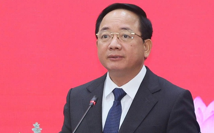 Về quê Thủ tướng Phạm Văn Đồng, Thủ tướng Phạm Minh Chính được thanh niên vây quanh chụp ảnh - Ảnh 8.