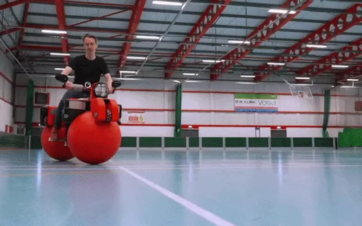 Chán cảnh chờ shipper, tự chế ghế thành xe điện chạy 56km/h 'đi chợ', được định giá hơn 260 triệu - Ảnh 3.