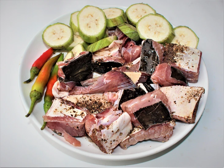 Cá đuối om chuối xanh - Hương biển Nam Ô giữa những nẻo đường Đà Nẵng - Ảnh 2. Cá đuối - Ảnh 2.