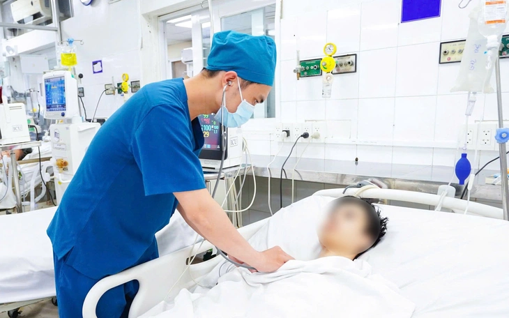 Hơn 6 năm gắn liền bệnh viện của bệnh nhi mắc bệnh hiếm MPS từng bị trả về - Ảnh 2.