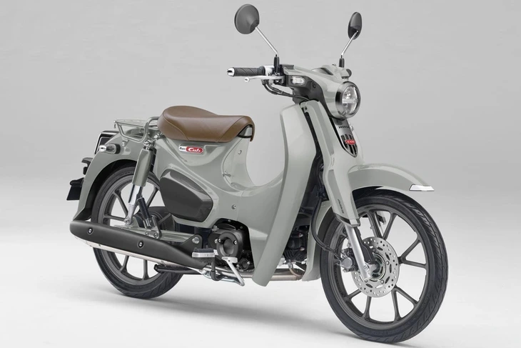 Honda Super Cub C125 2026 thêm bản không yên sau, màu mới 'ngầu' hơn, giá tăng so với trước - Ảnh 5.