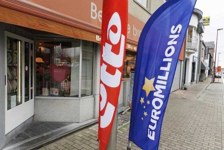 trúng độc đắc - Ảnh 1.