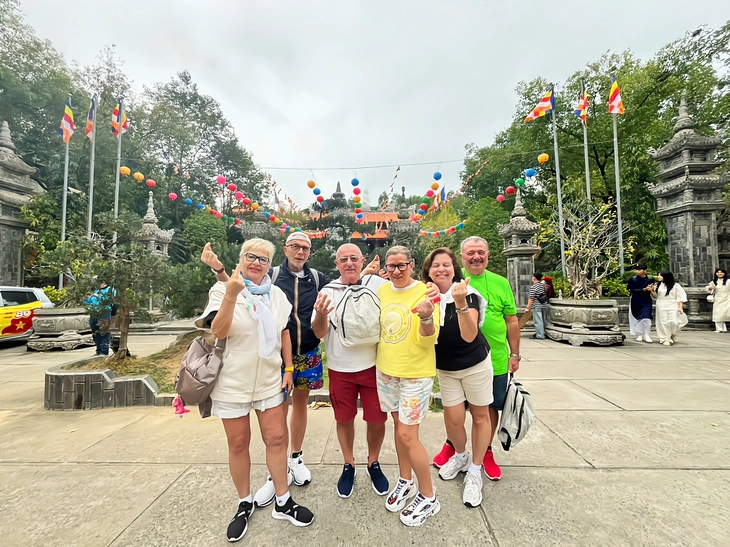 du lịch - Ảnh 2.