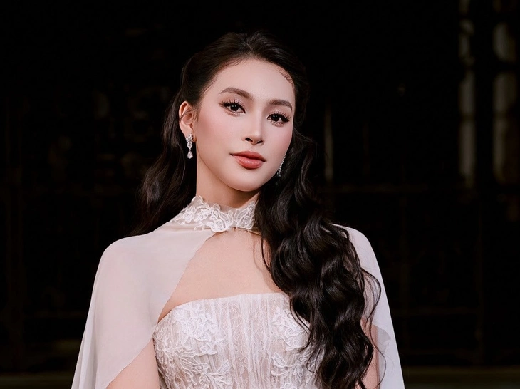 Tiểu Vy xin lỗi vì dự sự kiện có web cá độ - Ảnh 1. Tiểu Vy - Ảnh 1.