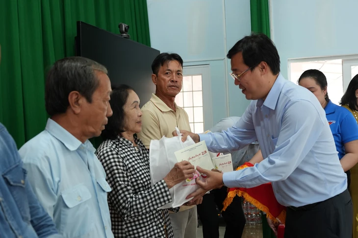 Lê Quốc Phong - Ảnh 4.