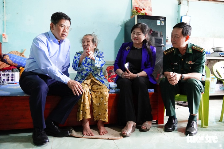 Lãnh đạo TP.HCM đến thăm, chúc Tết tại Bình Khánh, Cần Giờ, An Thới Đông, Thạnh An - Ảnh 8.