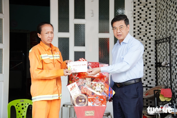 Lãnh đạo TP.HCM đến thăm, chúc Tết tại Bình Khánh, Cần Giờ, An Thới Đông, Thạnh An - Ảnh 11.