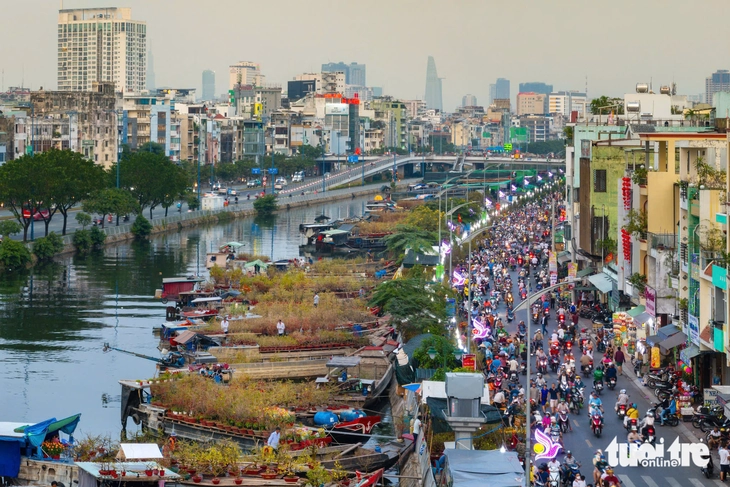 Trên bến dưới thuyền - Ảnh 5.