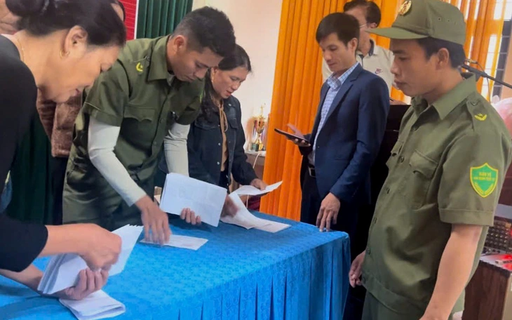 Luật sư nói gì về việc bôi nhọ đối thủ vẫn được UBND xã công nhận trúng cử trưởng thôn? - Ảnh 2.