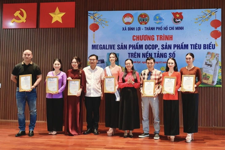 Xã Bình Lợi, TP.HCM tổ chức mega livestream bán mai vàng giúp nông dân - Ảnh 4.