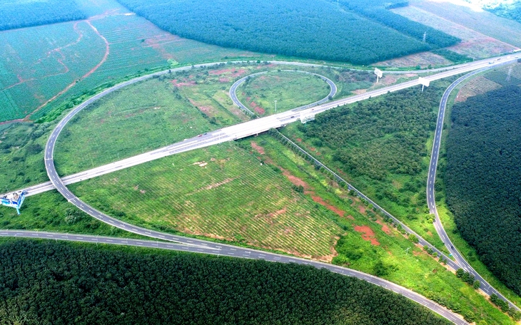 Lâm Đồng thống nhất chủ trương tiếp tục đầu tư cao tốc Nha Trang - Đà Lạt - Ảnh 3.