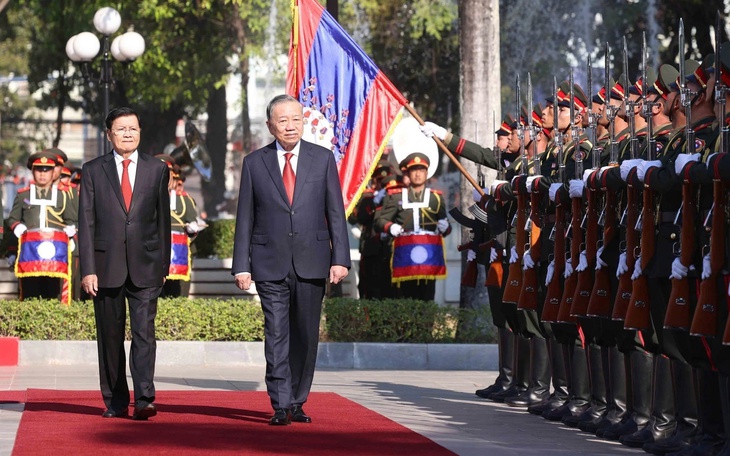 Tổng Bí thư, Chủ tịch nước Lào: Chuyến thăm của Tổng Bí thư Tô Lâm là thông điệp chính trị mạnh mẽ - Ảnh 4.
