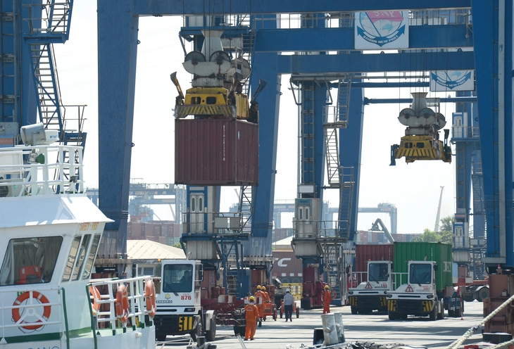 Việt Nam vững vàng hơn giữa biến động - Ảnh 4. Việt Nam - Ảnh 4.