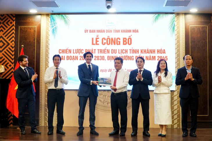 Khánh Hòa - Ảnh 2.