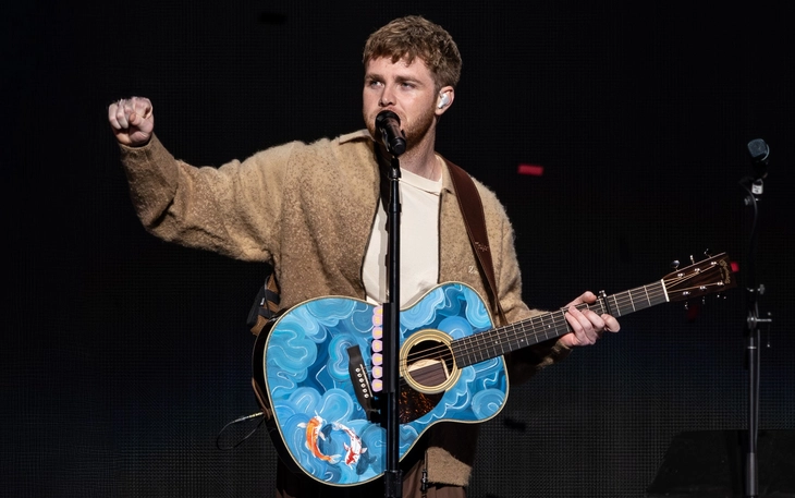 Alex Warren - Ảnh 2.