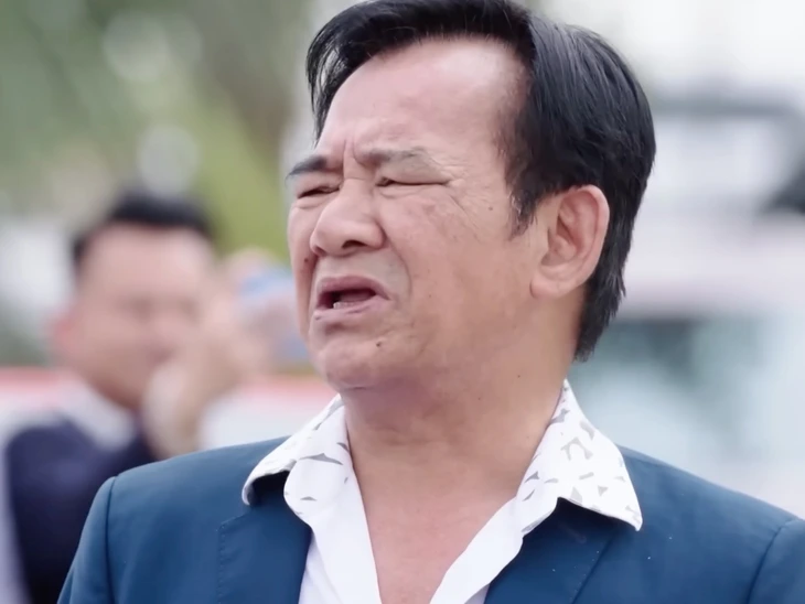 Phim hài Tết trên YouTube: bớt dung tục, nhưng tiếng cười vẫn gượng - Ảnh 2.