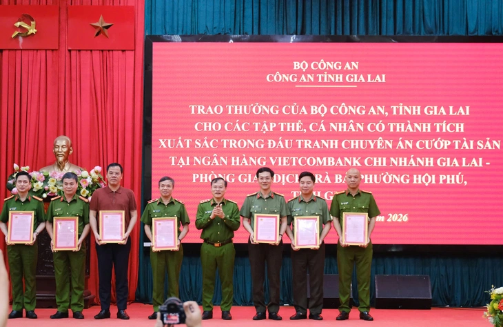 cướp ngân hàng - Ảnh 4.