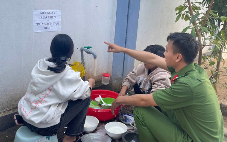 Linh vật ngựa giao diện 'boy phố', nhảy hiphop bị gỡ bỏ - Ảnh 4.