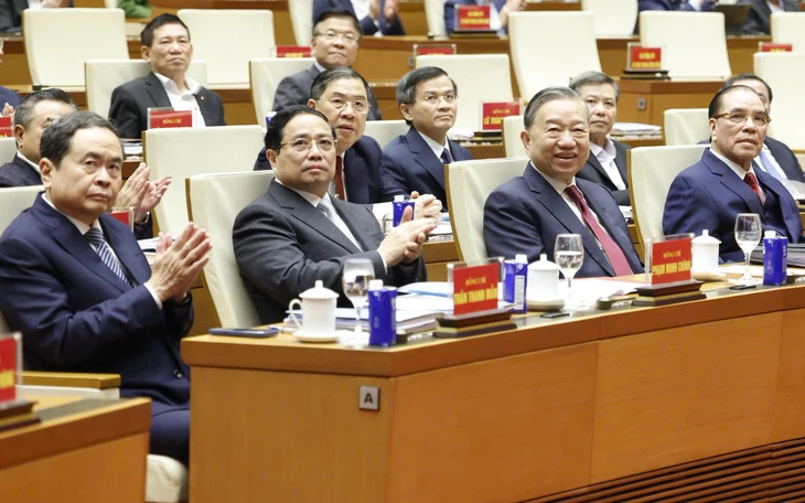 Ông Trịnh Văn Quyết: 'Không chấp nhận trì trệ, né tránh trách nhiệm, nói nhiều làm ít' - Ảnh 4.