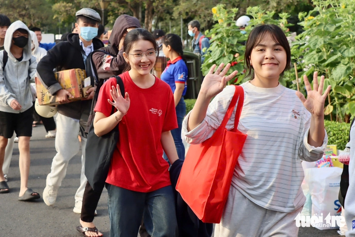 chuyến xe mùa xuân - Ảnh 4.