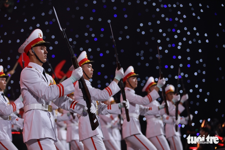 múa súng - Ảnh 5.