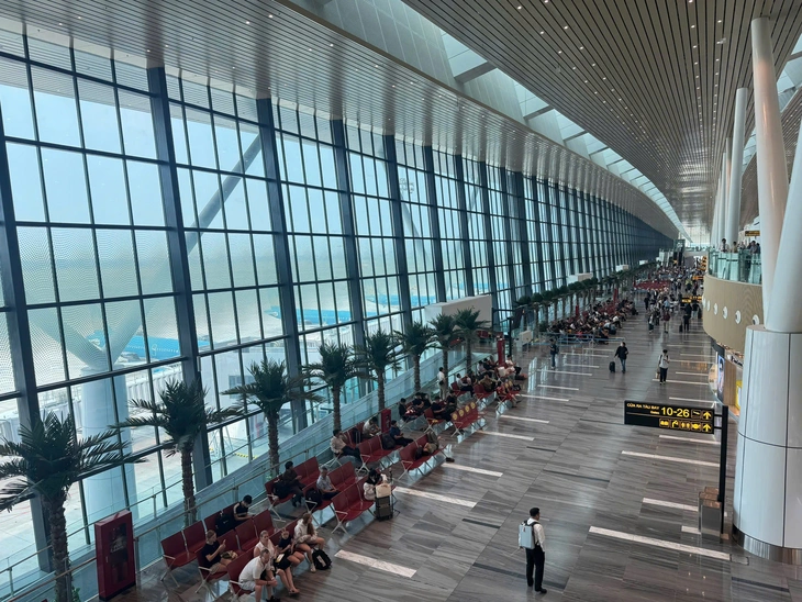 Tân Sơn Nhất - Ảnh 2.