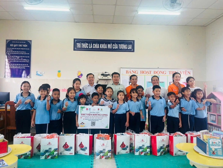 Tết về rộn ràng trên xã đảo Thạnh An và khu vực Cần Giờ - Ảnh 16.