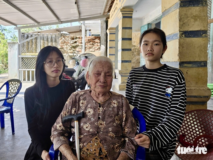 Ước nguyện trước thềm xuân của nữ sinh mất cả cha lẫn mẹ - Ảnh 3.