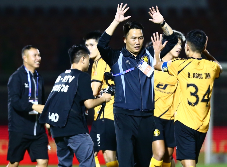 lê huỳnh đức - Ảnh 2.