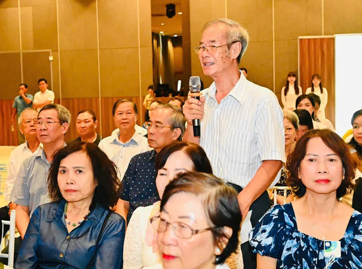 Cử tri tín nhiệm 100%, giới thiệu Bí thư Thành ủy TP.HCM Trần Lưu Quang ứng cử đại biểu Quốc hội - Ảnh 4.