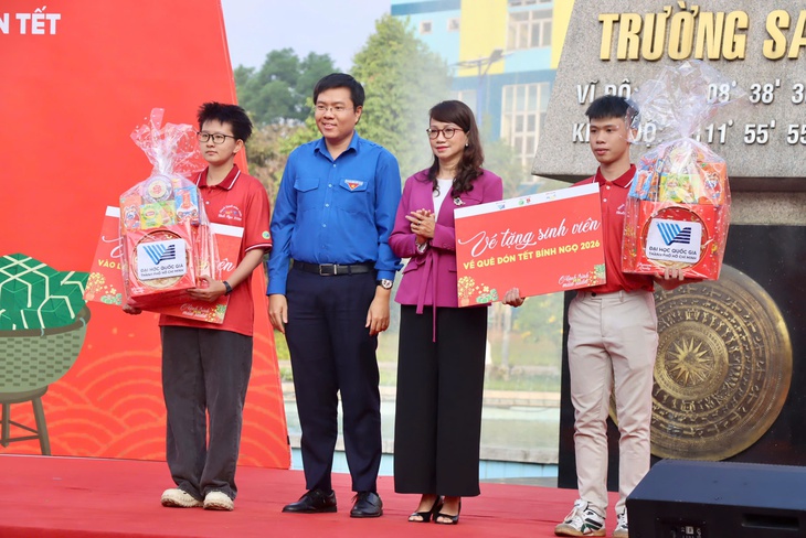 'Hành trình mùa xuân' đưa 204 học sinh, sinh viên về quê đón Tết Bính Ngọ 2026 - Ảnh 2.