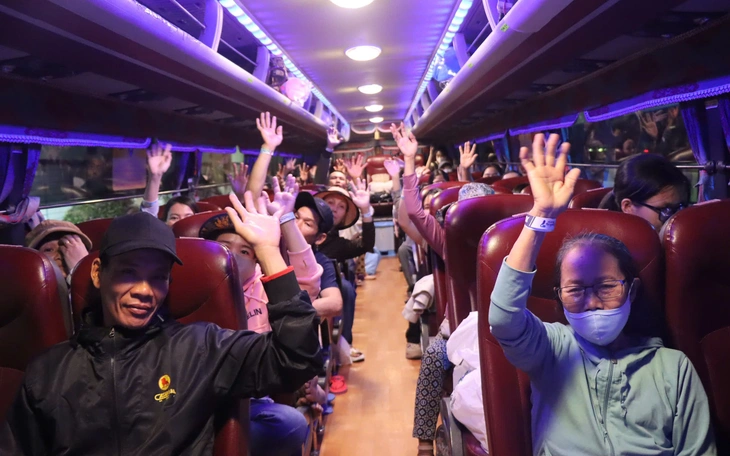 Chương trình "Mang Tết về nhà" năm 2026 đưa hàng ngàn người khó khăn về quê đón tết - Ảnh 7.